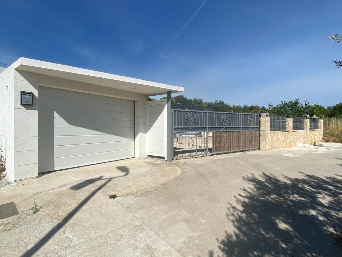 Holiday Home Cerim Trogir Ngoại thất bức ảnh