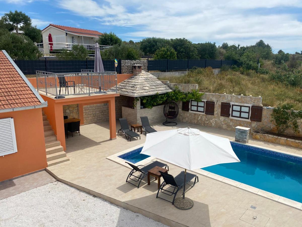 Holiday Home Cerim Trogir Ngoại thất bức ảnh